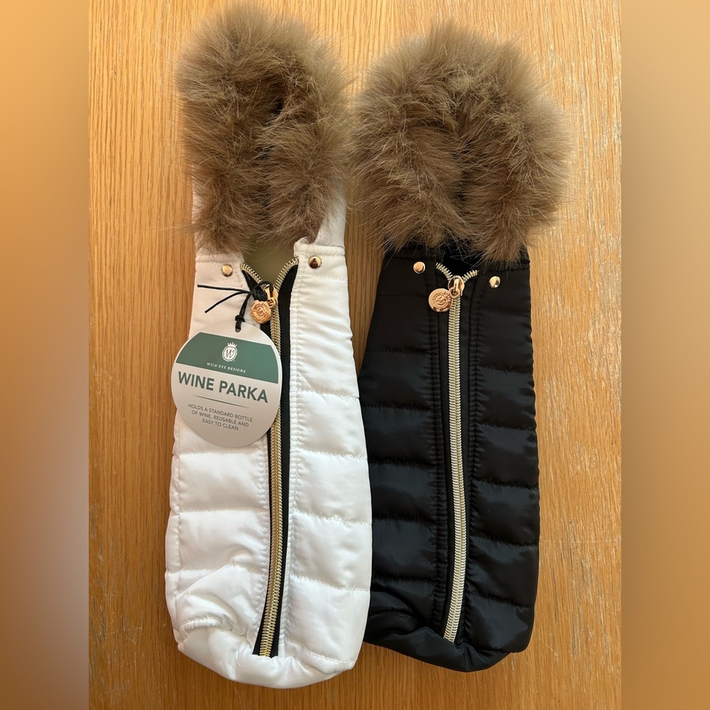 Wild Eye Designs Wine Parka - Set of 2 - Black/White
